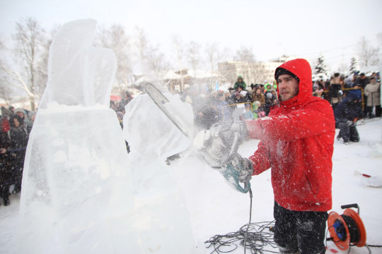 Конкурс ледяных скульптур в Череповце посвятили 180-летию Николая Верещагина