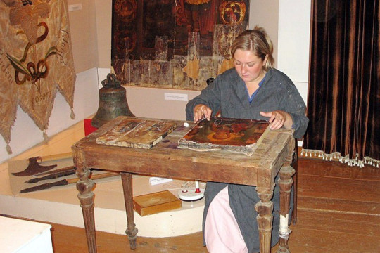 Посмотреть процесс реставрации иконы можно в Историко-краеведческом музее Череповца