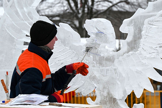 Ледяную семью создадут на площади Молодежи в Череповце