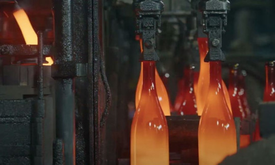 Фонд «Лепта» снял документальный фильм о старинном стекольном заводе в Чагоде