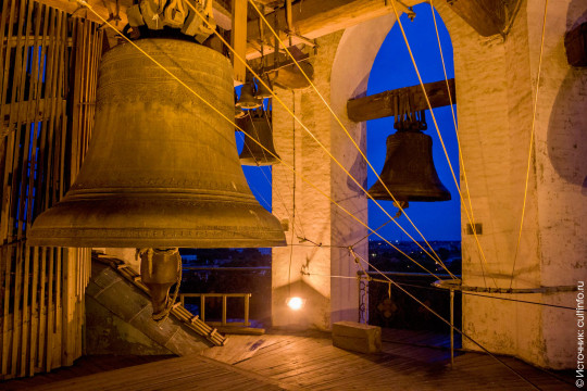 Секреты Вологодской колокольни узнали посетители музейной акции «Огни вечерней Вологды»