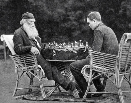 Кто из русских писателей боксировал, а кто предпочитал шахматы, расскажет Юношеский центр