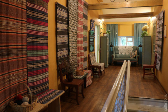 Уютная выставка мастерицы ручного ткачества Ангелины Пустохиной работает в Вологде