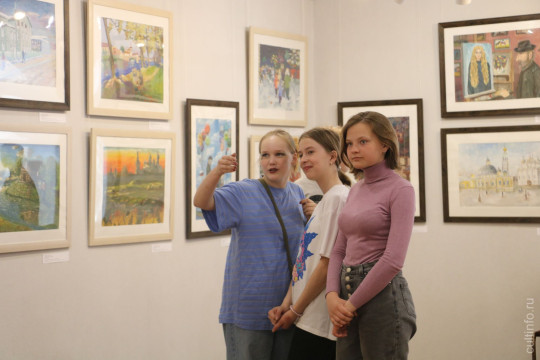 «Жизнь в цвете» изобразили ребята со всей России. Выставка открылась в Вологде к юбилею Владимира Корбакова
