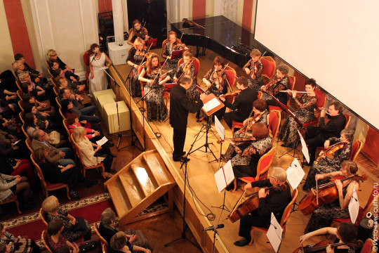  «Ох, уж эти вундеркинды»: Камерный оркестр филармонии исполнит Моцарта вместе с молодыми музыкантами Владиславом Чубенко и Гретой Лобефаро
