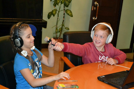 Продолжается набор участников в детскую творческую студию «Чудо радио» журналиста Веры Кулигиной 