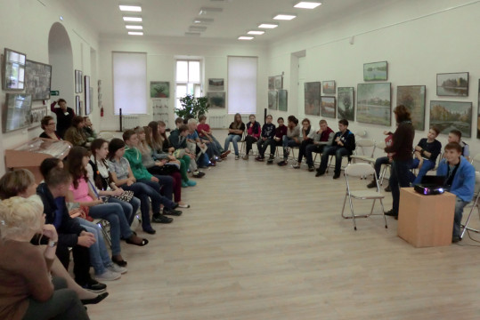 Белозерский музей принял московских школьников в рамках проекта «Узоры городов России»