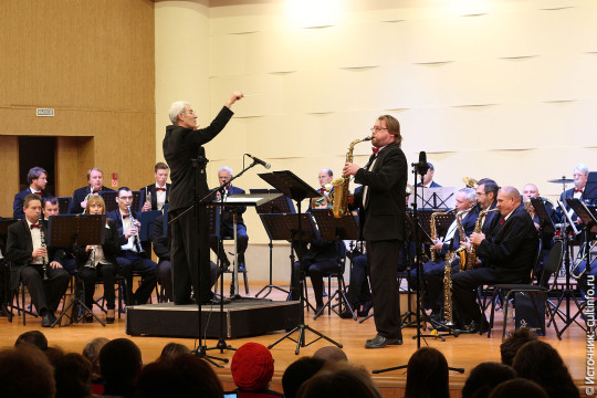 Большим праздничным концертом отметил свой юбилей духовой оркестр «Классик-модерн бэнд», которому подвластно всё – «От классики до джаза»