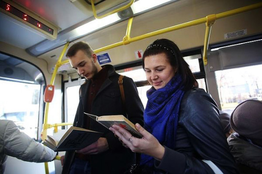 «Читающие автобусы» будут курсировать по городу в День славянской письменности и культуры