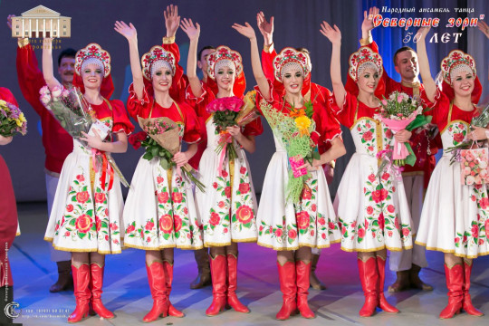 «Пятидесятый сезон» на сцене: ансамбль «Северные зори» приглашает на юбилейный концерт