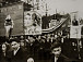 Вологда. Демонстрация 7 ноября 1960 года. Колонна Чесальной фабрики льнокомбината. 1960. Фотограф П. Мошков.