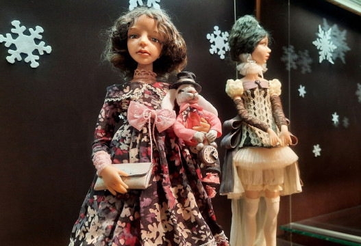 «Зимние сказки» рассказывают в Вологодском кремле куклы Ирины Королёвой