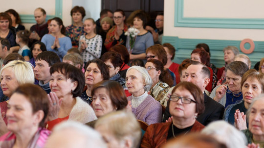 Вологодских ветеранов труда приглашают на концерт коллективов ДМШ № 1 и колледжа искусств