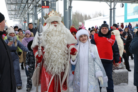 Путешествие поезда Деда Мороза заявят в Книгу рекордов России как самый длинный железнодорожный маршрут сказочного волшебника