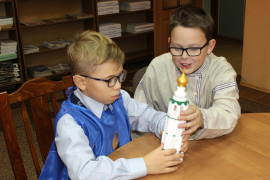 С 3D-моделями Софийского собора и колокольни познакомились дети – инвалиды по зрению