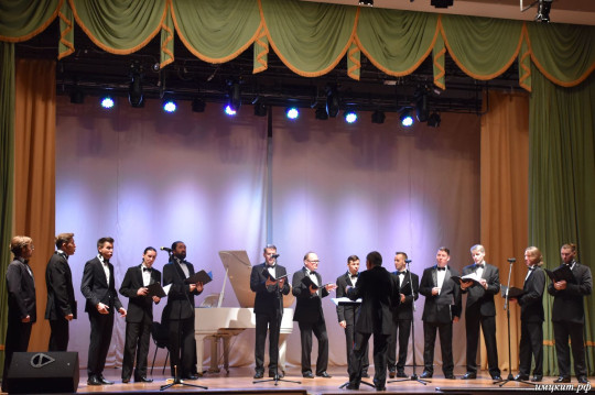 Мужской хор Вологодской филармонии побывал в Никольске с «Культурным экспрессом» 
