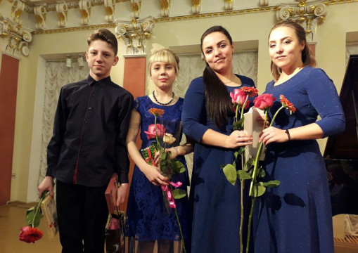 Лауреаты Всероссийского конкурса фортепианных дуэтов «За роялем вдвоём» выступили в Вологде