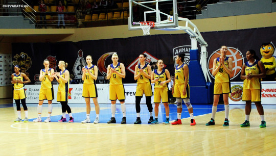В марте женская команда по баскетболу «Вологда-Чеваката» станет героем конкурса областной библиотеки «Читаем с…»