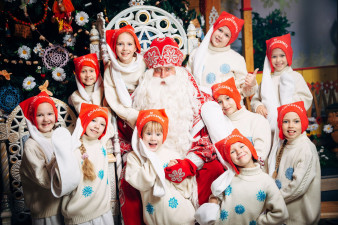 В гостях у Деда Мороза. Великий Устюг. Фото vk.com/dedmoroz