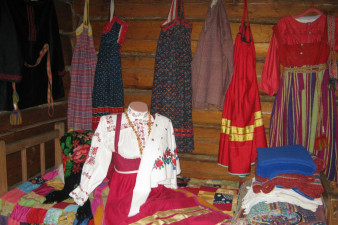 Радужные смотрины: предметы народного ткачества
