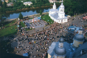 Открытие фестиваля с высоты колокольни Вологодского кремля