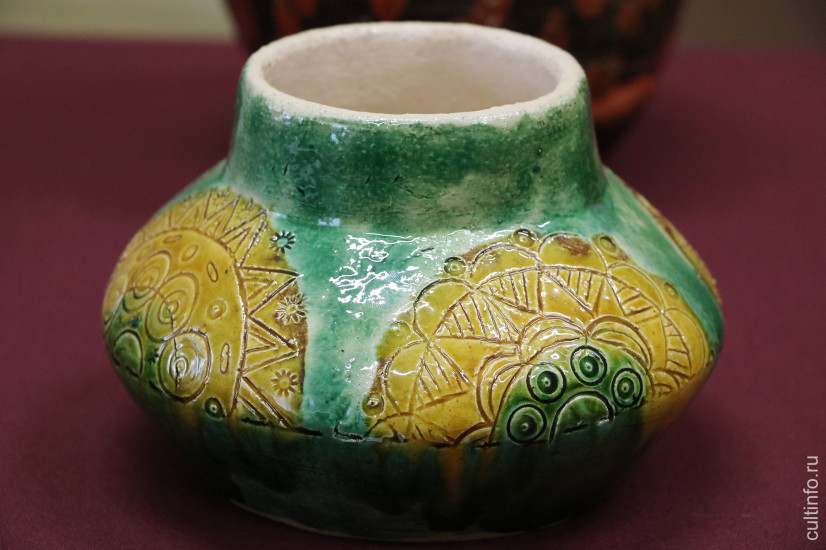 Анастасия Писарева, декоративная ваза «Карусель»