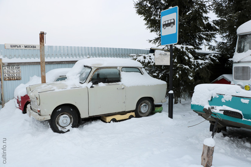 Редкий экземпляр на постсоветском пространстве – Trabant 601 – пластиковый (!) автомобиль 60-х годов из ГДР. 