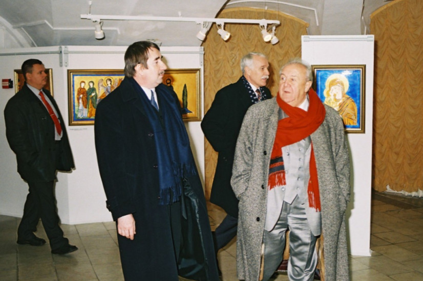 С президентом РАХ Зурабом Церетели перед открытием выставки в ВОКГ. 2005 год