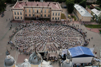 В акции «Самое массовое кружевоплетение», вошедшей в Книгу рекордов России, приняло участие более 40 представителей колледжа