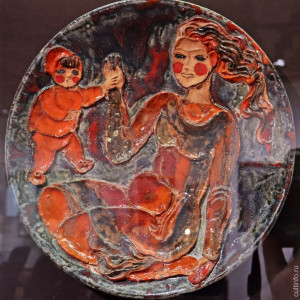 Т. Чистякова. Тарелка декоративная «Счастье». 1987