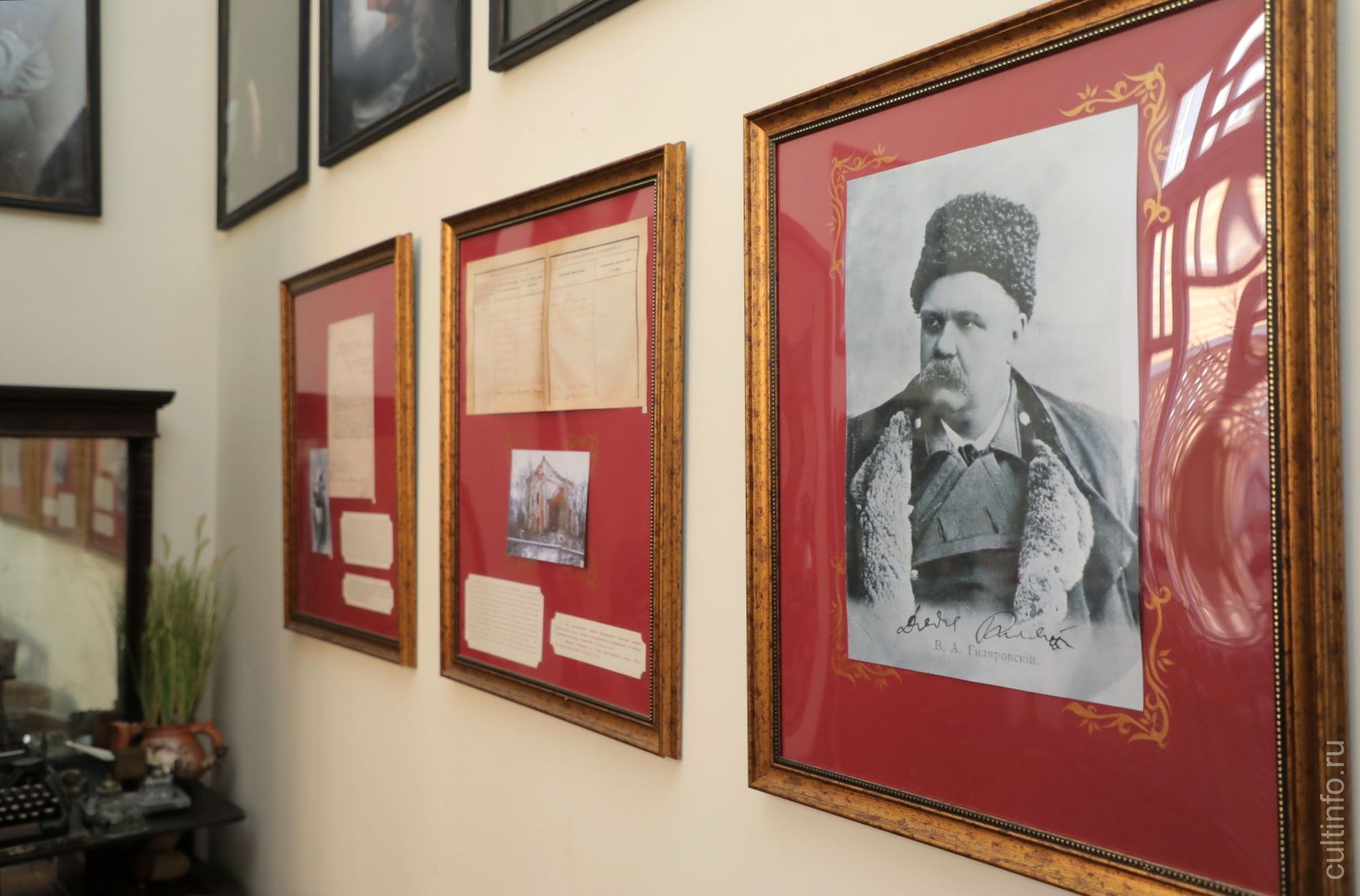 «Дом дяди Гиляя» приглашает посетить выставки и послушать концерт в свой 11-й день рождения