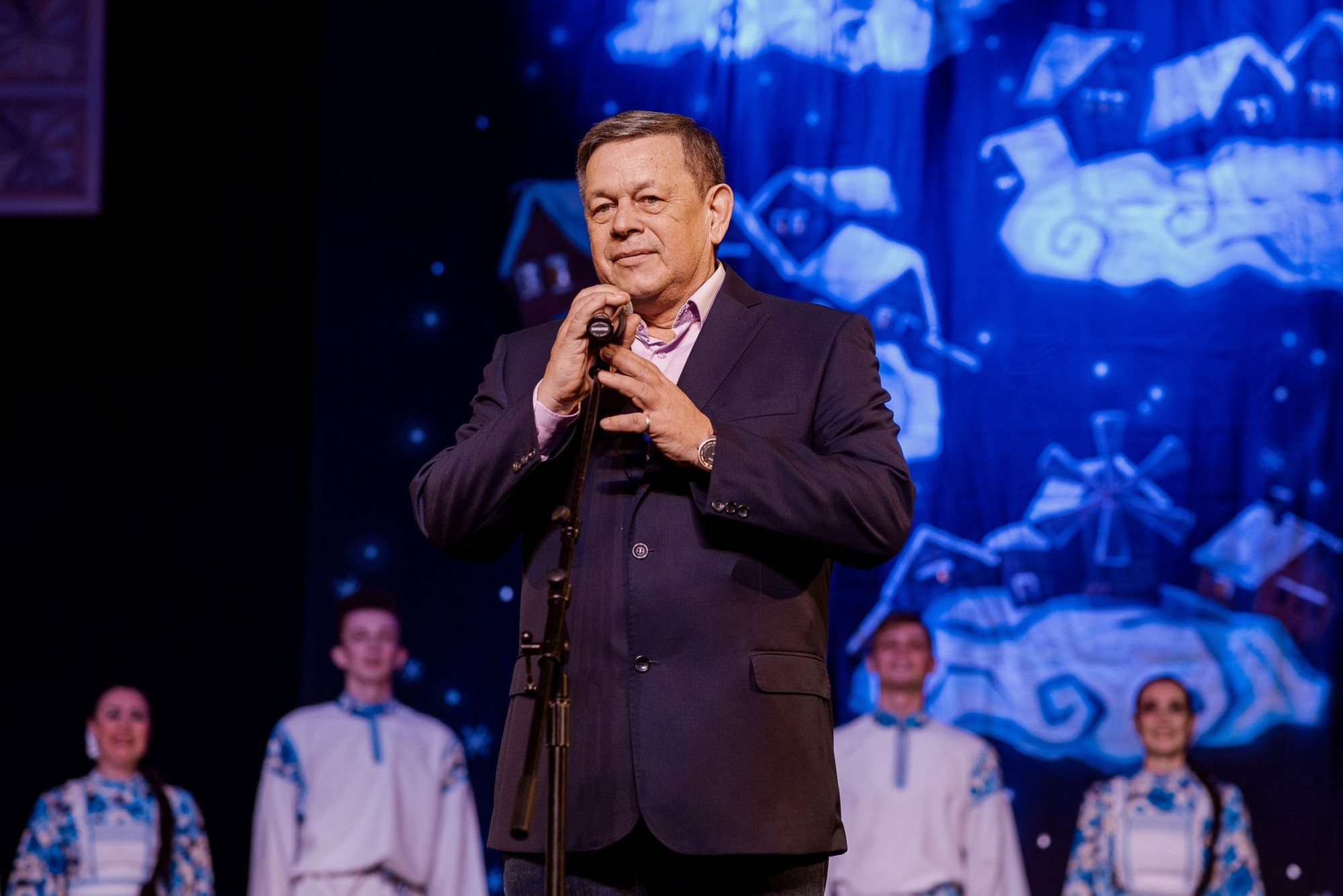 70-летний юбилей отмечает народный артист России Евгений Максимов, руководитель ансамбля «Русский Север»