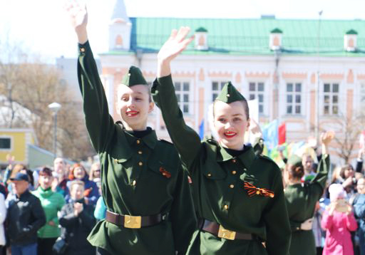 Торжественный марш, майский вальс и концерт Чичериной: программа Дня Победы в Вологде
