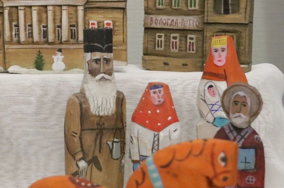 Идеи на выходные: фрески Гурия Никитина, встреча с Ларисой Кочневой, «музыкальный зоопарк» Анатолия Дзюбы, белая выставка Сергея Радюка и многое другое