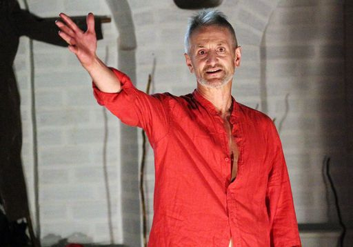Спектакль-тризну «Слово о полку Игореве» на древнерусском языке представил Санкт-Петербургский КомАКТеатр