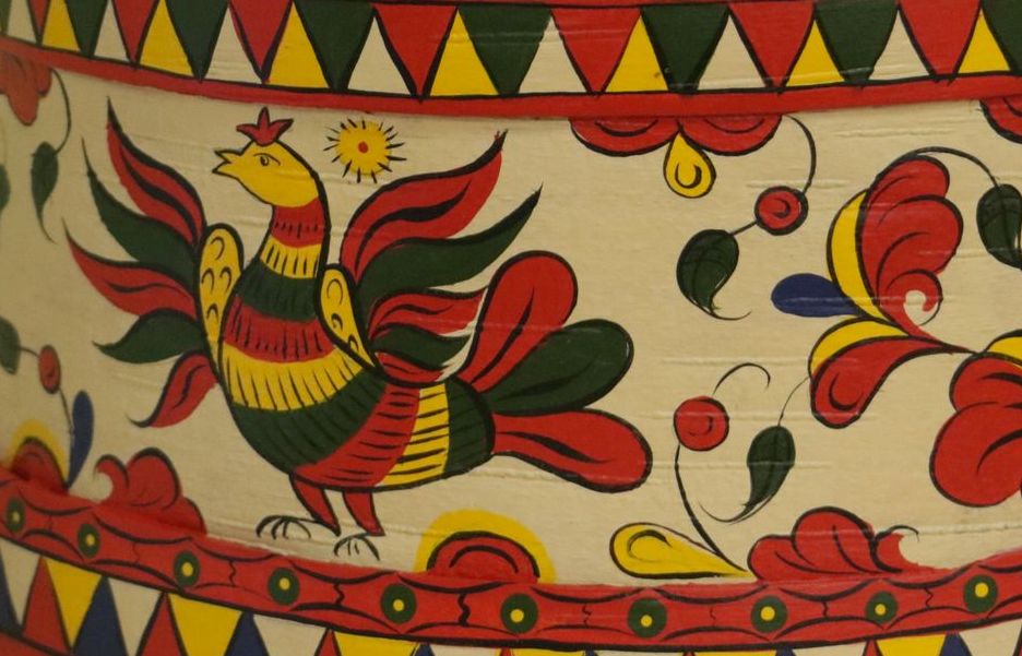 Символ счастья и добра: в Вологде открылась выставка о птицах в народном искусстве