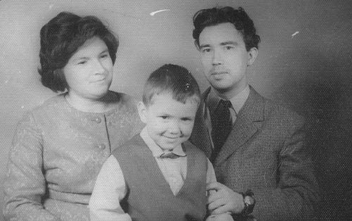 1965 год. Валерий Гаврилин с женой Наталией и сыном Андреем. Город Сланцы