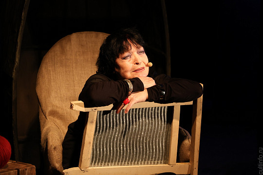 Старуха Изергиль» стала третьей премьерой сезона в Вологодском драматическом театре 