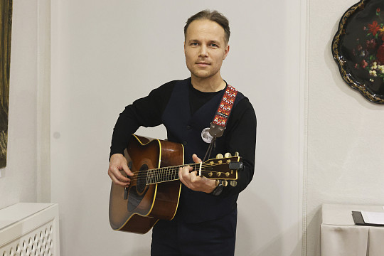 Любимые песни для женщин исполнит вологодский музыкант Даниил Шишкин