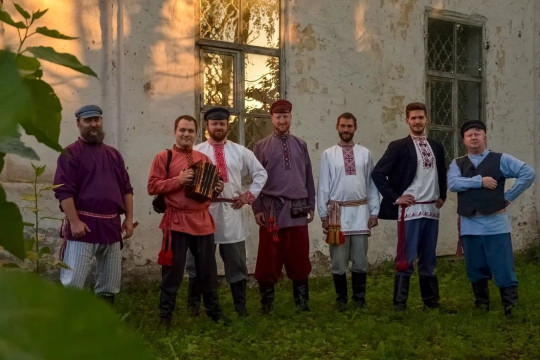 Песенный и плясовой фольклор Вологодской и Архангельской областей исполнит мужской ансамбль «Оглобля»