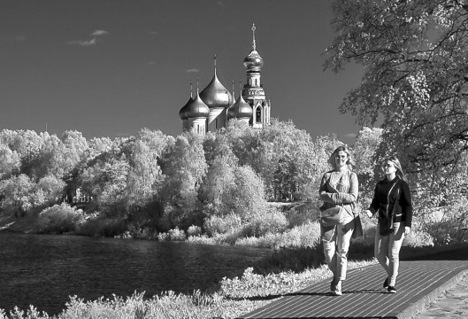 На прогулку по уютной и любимой Вологде приглашает фотохудожник Станислав Кудринский