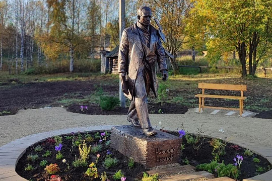 На малой родине Николая Рубцова в селе Никольском открыли памятник поэту