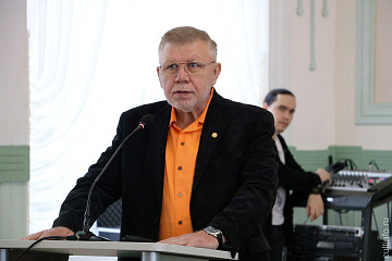 Автор памятника Николаю Рубцову Александр Шебунин удостоен Почетной грамоты Президента России за заслуги в развитии отечественной культуры