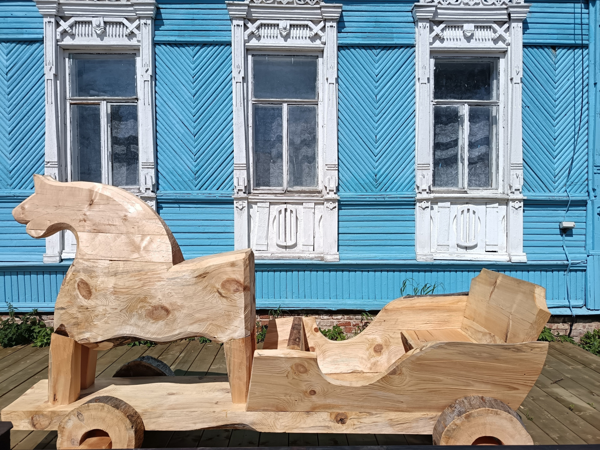Новый арт-объект, посвященный деревянной игрушке, появился в Тотьме в рамках грантового проекта