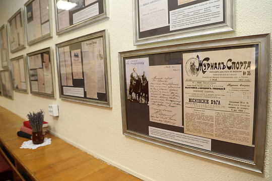 Вологду Гиляровского с ее ссыльными в народных костюмах и проказниками-гимназистами можно увидеть в «Доме дяди Гиляя»