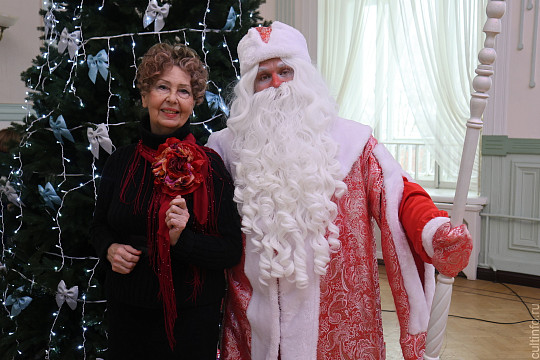 «Сказки Деда Мороза», озвученные самим зимним волшебником, представляет областная детская библиотека