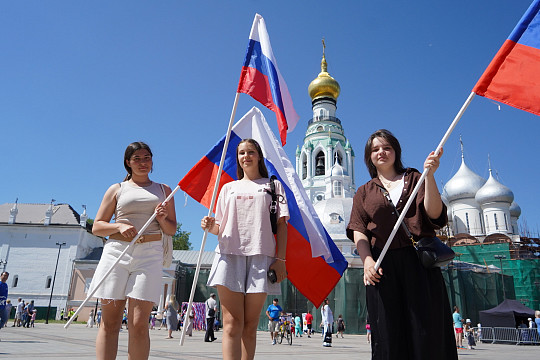 17 тысяч человек отметили День России на Кремлевской площади