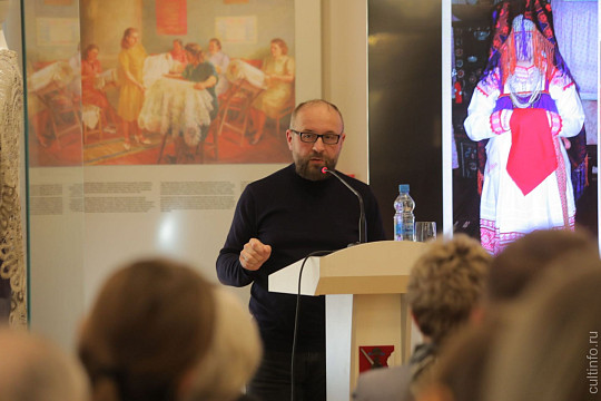 О сюжетах и значении северорусского орнамента рассказали участники первого межрегионального семинара в Музее кружева