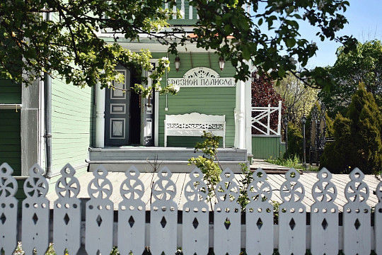 Вологжан приглашают на осеннюю встречу с мастерами в центре «Резной палисад»