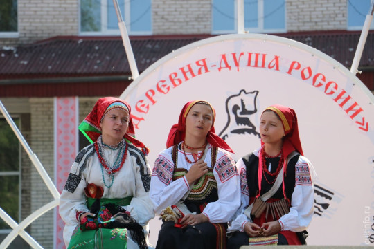 Фестиваль «Деревня – душа России» объединит на Вологодчине фольклорные коллективы и талантливых мастеров: программа мероприятий